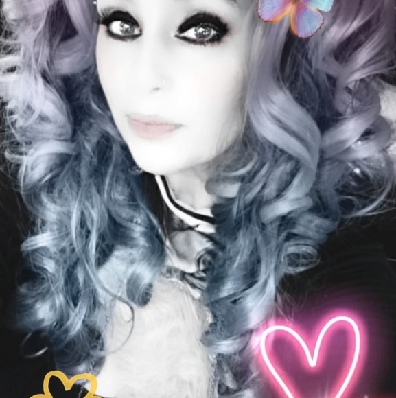 Meet your Posher, Rashelle sky - Picture 1 of 1